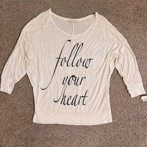 Sara Sara follow your heart cream 3/4 sleeve top, size Medium